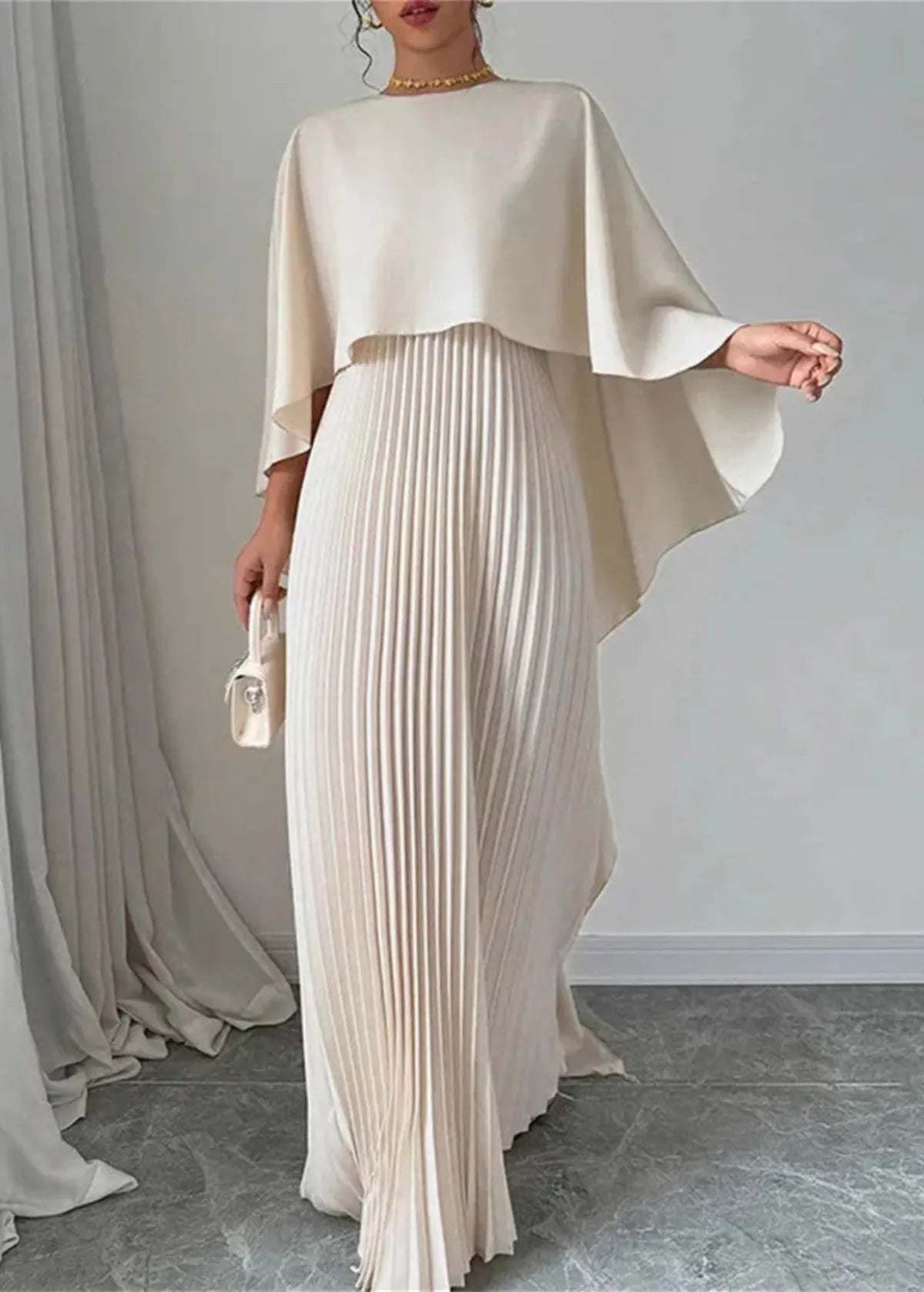 Élégante Robe Longue Plissée Femme avec Cape pour Été