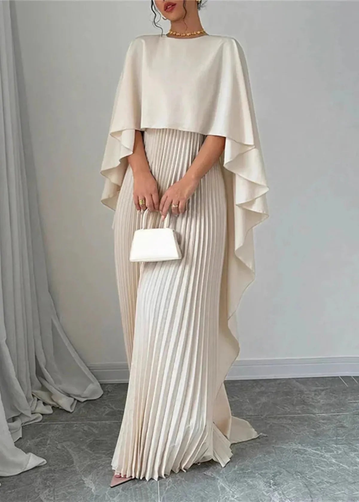 Élégante Robe Longue Plissée Femme avec Cape pour Été