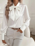 Blouse Satinée avec Détail Nœud de Luxe