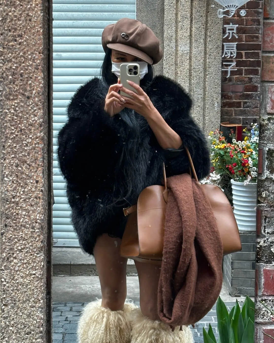 Veste en fausse fourrure à capuche