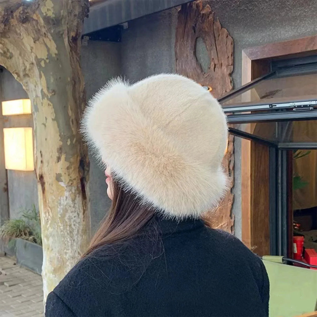 Bonnet en Fausse Fourrure