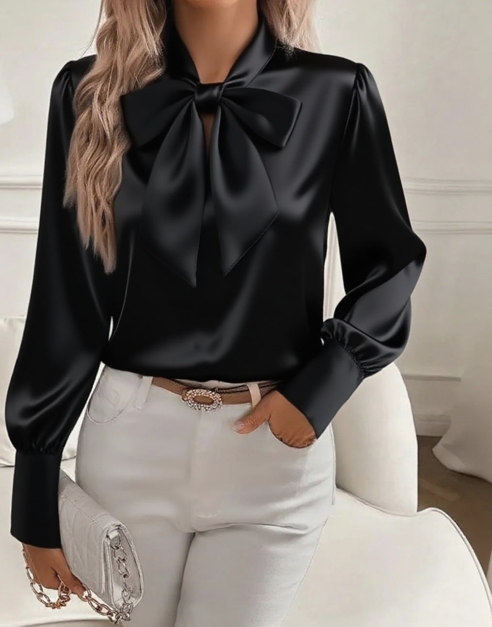 Blouse Satinée avec Détail Nœud de Luxe